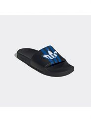 Adidas Klapki "Adilette" w kolorze czarnym rozmiar: 40,5. Czarne klapki damskie Adidas, bez wzorów, z otwartym noskiem, bez obcasa, bez zapięcia. Za 127.35 zł.