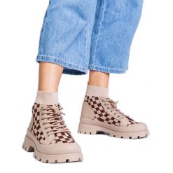 Brązowe botki trampki na platformie. Brązowe trampki damskie bez wzorów, z tkaniny, bez zapięcia. Za 73.74 zł.