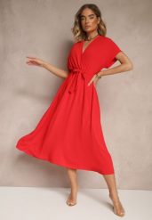 Czerwona Rozkloszowana Sukienka z Gumką w Talii i Wiązaniem Sepenira. Czerwone sukienki damskie Renee, bez wzorów, z jeansu, eleganckie, bez ramiączek. W wyprzedaży za 63.99 zł.