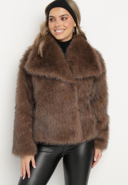 Brązowa Futrzana Kurtka z Szerokim Kołnierzem Merionnie. Brązowe kurtki damskie Born2be, uniwersalny, bez wzorów, z futra, bez kaptura. Za 274.99 zł.