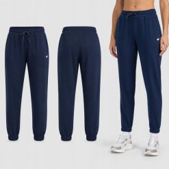 4F SPODNIE DAMSKIE DRESOWE JOGGERY SPORTOWE NIEBIESKIE. Niebieskie spodnie sportowe damskie 4F, m, bez wzorów, z bawełny, na fitness i siłownię. Za 88.56 zł.