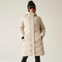 Damska kurtka ocieplana Wander. Białe kurtki damskie Dare 2b, bez wzorów, z puchu, bez kaptura. W wyprzedaży za 374.99 zł.