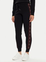 Liu Jo Sport Spodnie dresowe TF4226 MS63L Czarny Regular Fit. Czarne spodnie dresowe damskie Liu Jo Sport, l, bez wzorów, z dresówki. Za 319.99 zł.