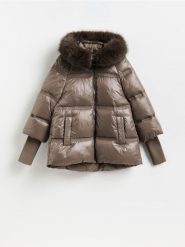 Pikowana kurtka - brązowy. Brązowe kurtki damskie Reserved, l, bez wzorów, z tkaniny, bez kaptura. Za 329.99 zł.