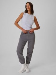 4F Spodnie dresowe joggery damskie - szare XS. Szare spodnie dresowe damskie 4F, xs, bez wzorów, z dresówki. Za 129.99 zł.