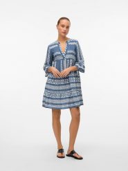 Vero Moda Sukienka w kolorze niebiesko-białym rozmiar: XL. Białe sukienki damskie Vero Moda, bez wzorów, z bawełny, bez ramiączek. Za 118.56 zł.
