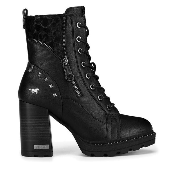 Trzewiki Mustang. Czarne botki damskie Mustang, bez obcasa, na słupku, bez zapięcia. Za 399.99 zł.