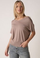 Brązowa Bluzka z Wiskozą o Nietoperzowym Kroju Oromeda. Brązowe bluzki damskie Born2be, uniwersalny, bez wzorów, z jeansu, bez kołnierzyka, bez ramiączek. Za 79.99 zł.