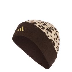 Czapka typu beanie z grafiką Leo. Białe czapki damskie Adidas, bez wzorów, z dzianiny. Za 89.95 zł.