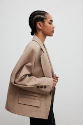 Marynarka o prostym kroju w kolorze BEIGE MELANGE - RICHMOND-M/L. Brązowe marynarki i żakiety damskie Marsala, l, bez wzorów, z bawełny, eleganckie. Za 699.90 zł.