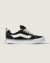 VANS Knu Skool Tenisówki unisex. Czarne trampki damskie Vans, bez wzorów, z gumy, bez zapięcia. Za 299.99 zł.