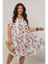 Curvy Lady Sukienka w kolorze białym rozmiar: 48/50. Białe sukienki damskie Curvy Lady, bez wzorów, klasyczne, bez ramiączek. Za 110.04 zł.