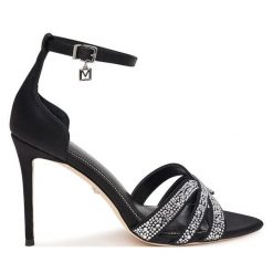 Sandały Marciano Guess. Czarne sandały damskie Marciano Guess, z aplikacjami, bez obcasa, na szpilce, bez zapięcia. Za 989.99 zł.