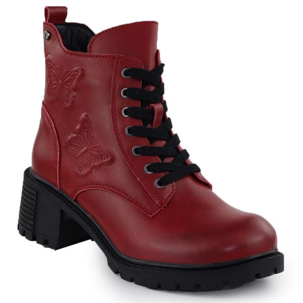 Skórzane damskie botki z motylami czerwone Filippo DBT7133. Czerwone botki damskie Filippo, ze skóry, bez obcasa, bez zapięcia. Za 227.49 zł.