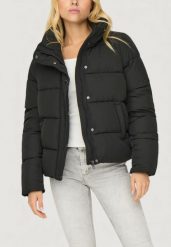 Kurtka puchowa Kobieta ONLY ONLNEWCOOL PUFFER JACKET OTW NOOS. Czarne kurtki damskie Only, na zimę, m, bez wzorów, z puchu, bez kaptura. Za 214.25 zł.