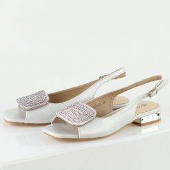 Srebrne sandały damskie na obcasie Potocki 43314. Szare sandały damskie POTOCKI, z aplikacjami, ze skóry, bez obcasa, na obcasie, bez zapięcia. Za 169.00 zł.