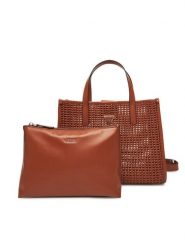 Guess Torebka Brigitta HWWZ72 06230 Brązowy. Brązowe torebki klasyczne damskie Guess, ze skóry, bez dodatków. Za 379.99 zł.