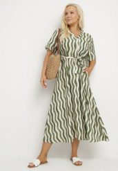 Zielona Pudełkowa Sukienka z Wiskozy w Geometryczny Wzór z Paskiem Luniretia. Zielone sukienki damskie Born2be, bez wzorów, z wiskozy, eleganckie, bez ramiączek. W wyprzedaży za 72.24 zł.