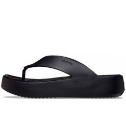 Klapki Crocs Getaway Platform Flip W Damskie. Czarne klapki damskie Crocs, bez wzorów, z materiału, bez obcasa, na koturnie, bez zapięcia. Za 297.99 zł.