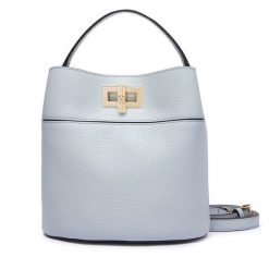 Torebka Furla. Niebieskie torebki klasyczne damskie Furla, bez dodatków. Za 1,179.00 zł.