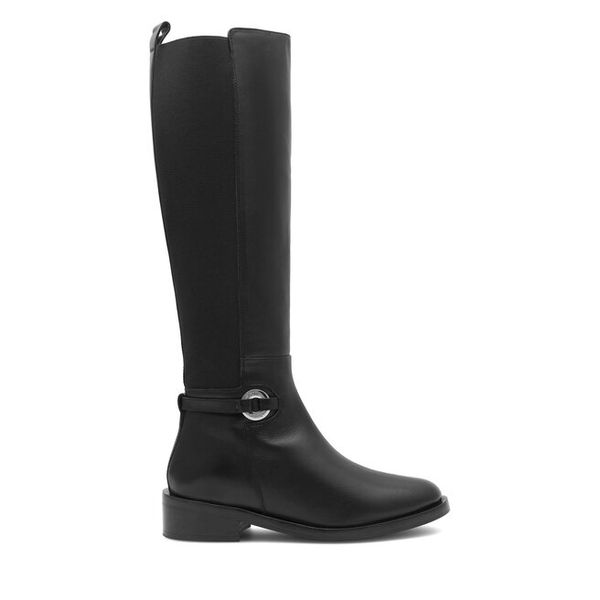 Kozaki GINO ROSSI. Czarne kozaki damskie Gino Rossi, bez obcasa, na płaskiej podeszwie, bez zapięcia. Za 549.99 zł.