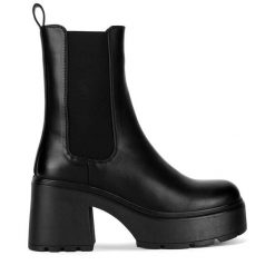 Botki DeeZee. Czarne botki damskie DeeZee, bez obcasa, na słupku, bez zapięcia. Za 199.99 zł.