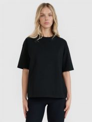 4F T-shirt oversize gładki damski - czarny XS. Czarne t-shirty damskie 4F, xl, bez wzorów, z bawełny, bez kołnierzyka. W wyprzedaży za 49.99 zł.
