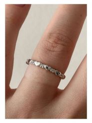 Lodie Silver Pierścionek z cyrkoniami rozmiar: onesize. Szare pierścionki damskie Lodie Silver, z cyrkonią, z mosiądzu. Za 73.76 zł.