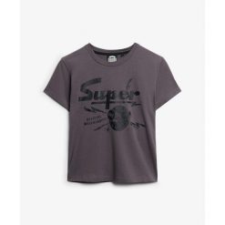Damska dopasowana koszulka Superdry Band Merch. Szare bluzki damskie Superdry, bez wzorów, bez kołnierzyka, bez ramiączek. W wyprzedaży za 127.20 zł.