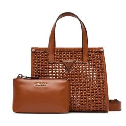 Torebka Guess. Brązowe torebki klasyczne damskie Guess, bez dodatków. Za 359.99 zł.