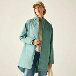 Parka dla kobiet Regatta Brianka. Zielone parki damskie Regatta, m, z materiału, z kapturem. Za 263.50 zł.