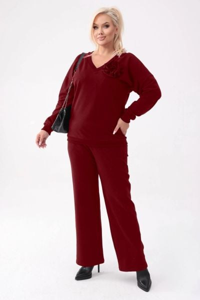 Bawełniany komplet dresowy Comfy w bordowym kolorze - bluza z różą + długie spodnie PLUS SIZE XXL OVERSIZE JESIEŃ. Czerwone bluzy damskie Moda Size Plus Iwanek, na jesień, plus size, z aplikacjami, z bawełny, bez kaptura. Za 349.90 zł.