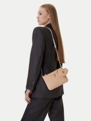 Guess Torebka J6GZ36 WR200 Różowy. Czerwone listonoszki damskie Guess, z aplikacjami, ze skóry, bez dodatków. Za 129.99 zł.