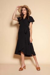 Kopertowa Sukienka z Asymetrycznym Dołem - Czarna. Czarne sukienki damskie Lanti, bez wzorów, z materiału, wizytowe, bez ramiączek. Za 259.90 zł.