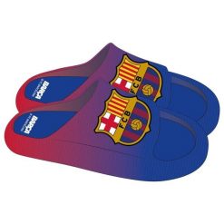 FC Barcelona klapki na basen i plażę unisex. Klapki damskie CERDA, bez wzorów, z materiału, bez obcasa, bez zapięcia. Za 89.00 zł.