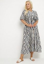 Granatowa Pudełkowa Sukienka z Wiskozy w Geometryczny Wzór z Paskiem Luniretia. Niebieskie sukienki damskie Born2be, bez wzorów, z wiskozy, eleganckie, bez ramiączek. W wyprzedaży za 72.24 zł.