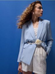 Marynarka z wiskozą - błękitny. Niebieskie marynarki i żakiety damskie Sinsay, l, bez wzorów, z wiskozy. Za 79.99 zł.