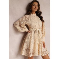 Jasnobeżowa Sukienka Melliopis. Brązowe sukienki damskie Renee, bez wzorów, z koronki, eleganckie, bez ramiączek. Za 229.99 zł.