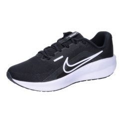 Buty do biegania Nike Downshifter 13 damskie czarne. Czarne obuwie sportowe damskie Nike, z tkaniny, bez zapięcia, do biegania, nike downshifter. Za 299.99 zł.