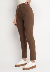 Brązowe Spodnie w Kant z Ozdobnymi Guzikami Felwia. Brązowe spodnie materiałowe damskie Born2be, z aplikacjami, z jeansu. Za 39.99 zł.