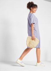 Sukienka shirtowa oversized (2 szt.), z czystej bawełny. Fioletowe sukienki damskie bonprix, bez wzorów, z bawełny, bez ramiączek. Za 94.99 zł.