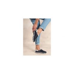 Buty sportowe komfortowe damskie TBS Jazaria. Czarne obuwie sportowe casual damskie TBS, bez zapięcia. Za 413.00 zł.