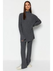 Trendyol 2-częściowy zestaw w kolorze antracytowym rozmiar: L. Czarne swetry klasyczne damskie Trendyol, l, ze splotem, bez kołnierzyka. Za 78.99 zł.