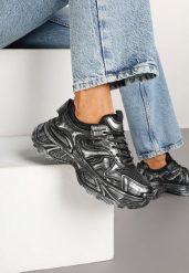 Czarne Sneakersy na Grubej Podeszwie z Tłoczeniami Sadeoriel. Czarne obuwie sportowe damskie Born2be, z jeansu, bez zapięcia. Za 119.99 zł.