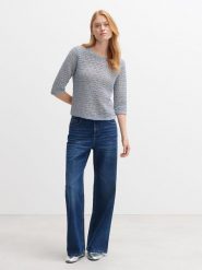 OPUS Sweter w kolorze niebieskim rozmiar: 40. Niebieskie swetry klasyczne damskie Opus, bez kołnierzyka. Za 144.92 zł.