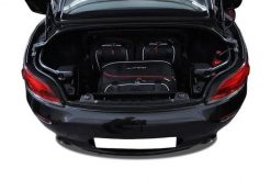 Torby Do Bagażnika Bmw Z4 2009-2016 3Szt Kjust. Czarne torby podróżne KJUST, bez wzorów, z kauczuku. Za 701.00 zł.