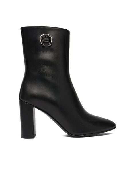 Aigner Botki 1252260 Czarny. Czarne botki damskie Aigner, ze skóry, bez obcasa, na słupku, bez zapięcia. Za 1,439.00 zł.