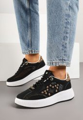 Czarne Sneakersy Ozdobione Gwiazdą i Nitami Zeloti. Czarne obuwie sportowe damskie Renee, z dzianiny, bez zapięcia. Za 99.99 zł.