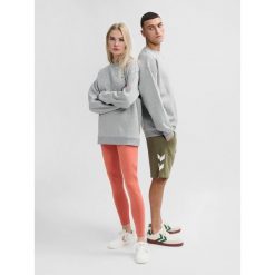 Luźna bluza z okrągłym dekoltem Hummel Bee. Szare bluzy damskie Hummel, bez wzorów, bez kaptura. Za 210.60 zł.
