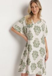Zielona Pudełkowa Sukienka z Wiskozy Ozdobiona Geometrycznym Wzorem Emilavie. Zielone sukienki damskie Born2be, bez wzorów, z wiskozy, eleganckie, bez ramiączek. Za 79.99 zł.